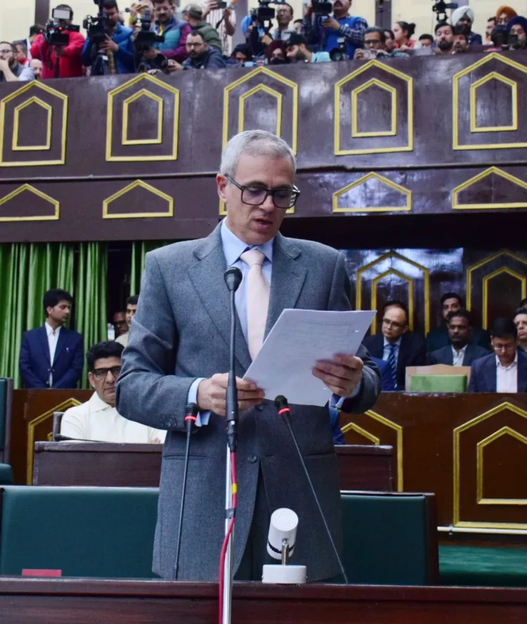 CM moves resolution in Assembly for J&K Statehood